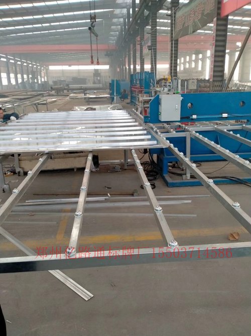 交通標(biāo)志牌加工廠(chǎng)家